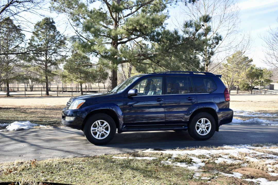 2007 Lexus GX 1st Gen - Image 4 of 31