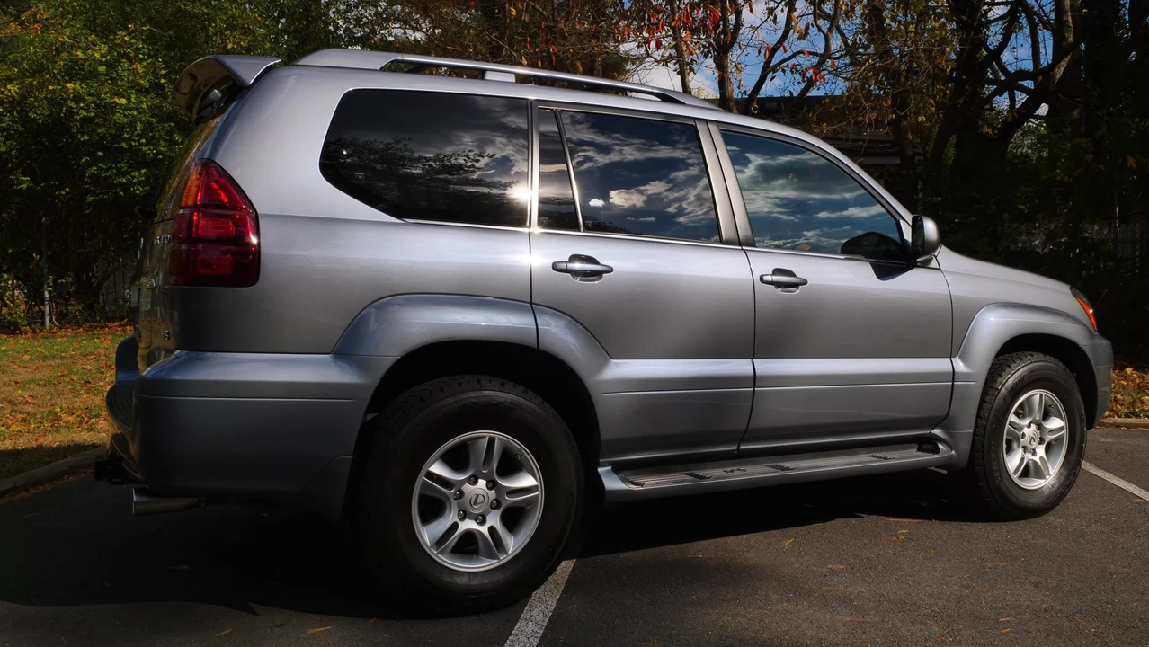 2007 Lexus GX 1st Gen - Image 25 of 31