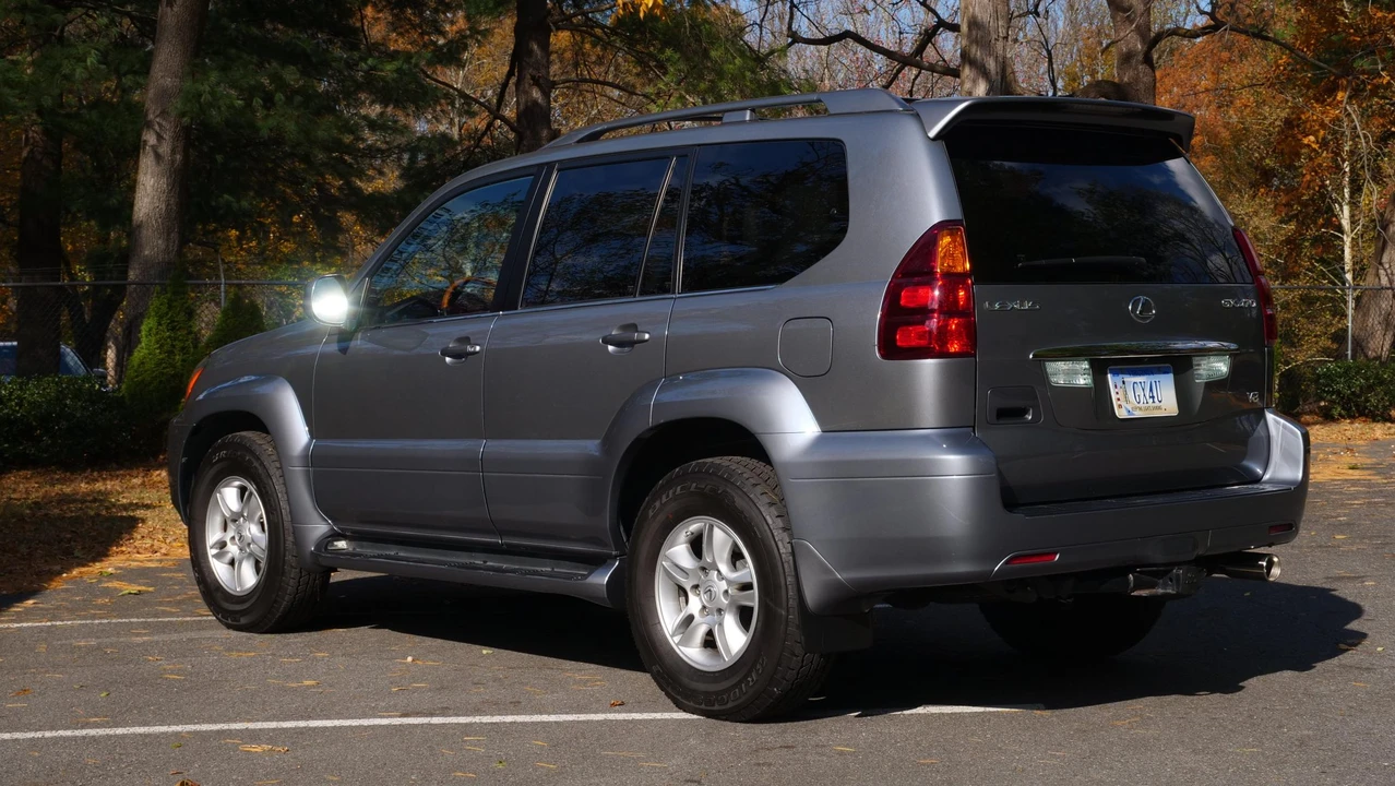 2007 Lexus GX 1st Gen - Image 12 of 31