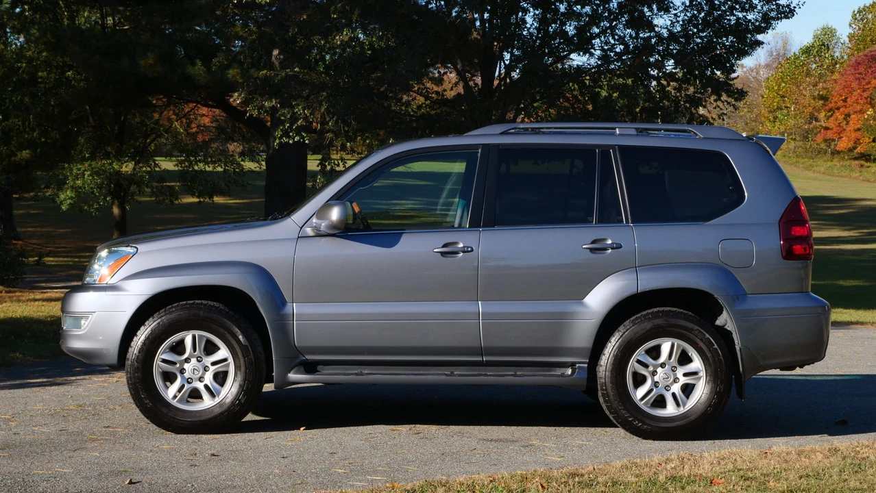 2007 Lexus GX 1st Gen - Image 9 of 31