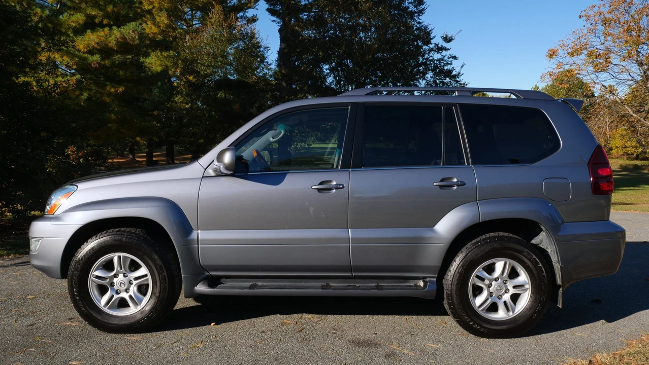 2007 Lexus GX 1st Gen - Image 10 of 31