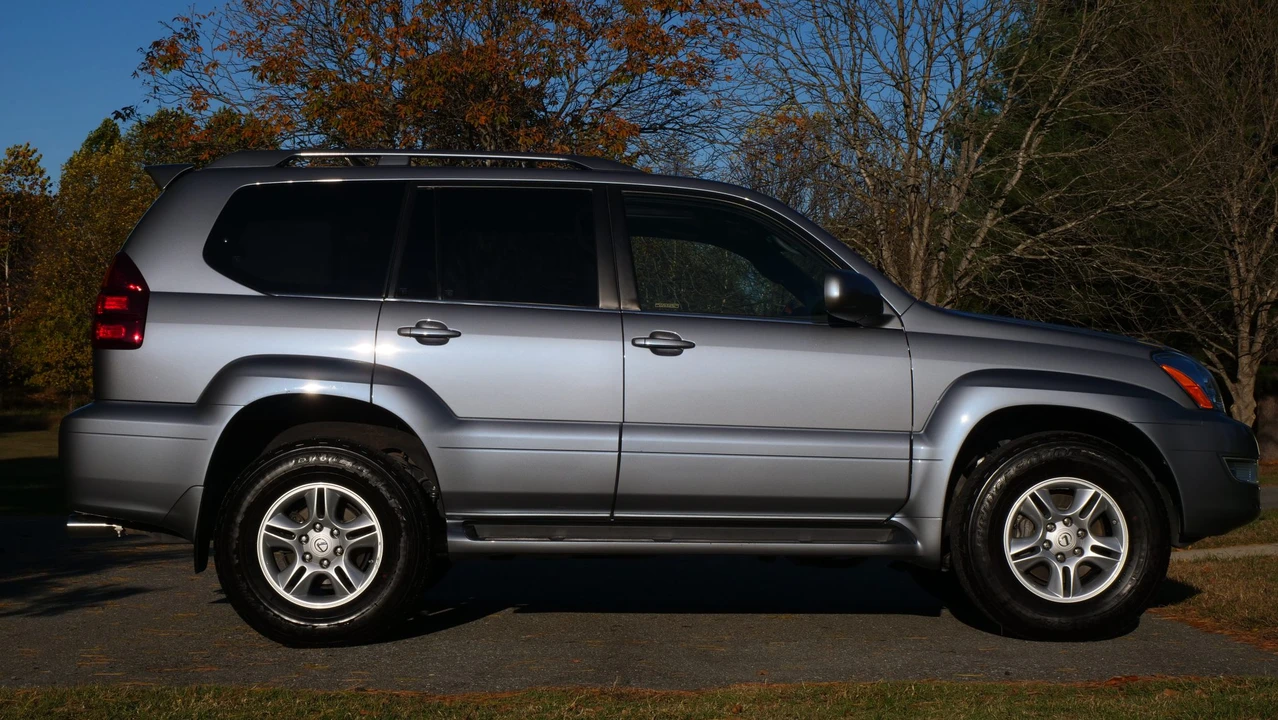 2007 Lexus GX 1st Gen - Image 26 of 31