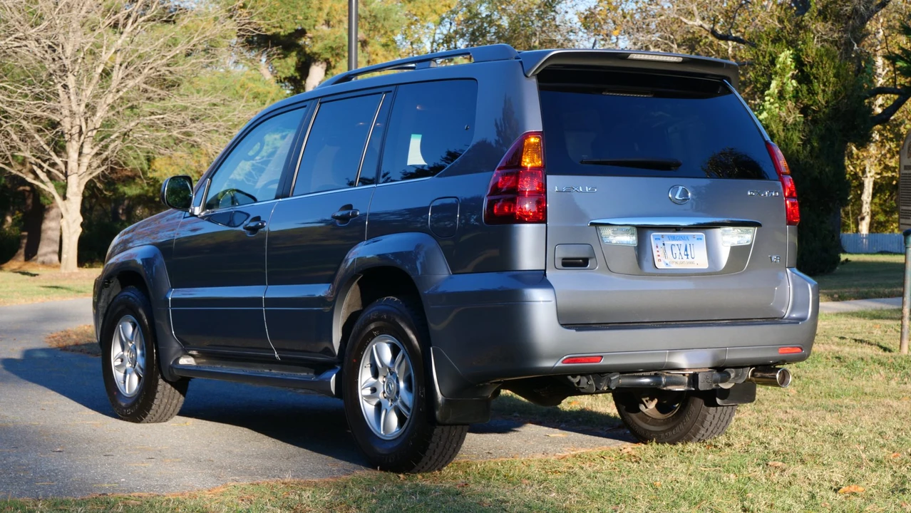 2007 Lexus GX 1st Gen - Image 13 of 31