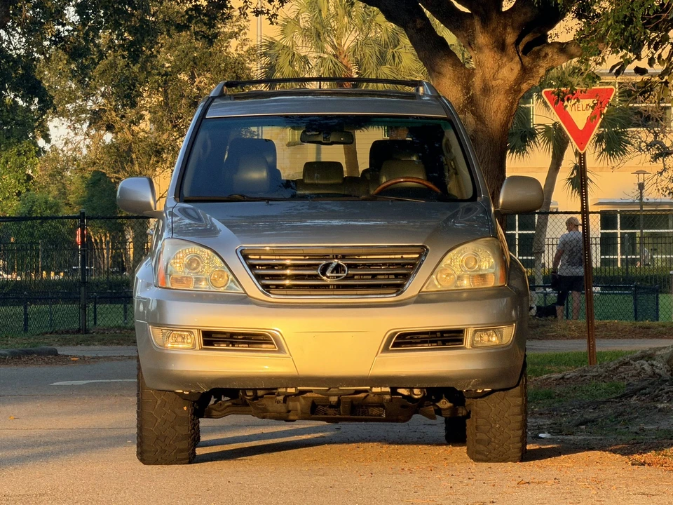 2007 Lexus GX 1st Gen - Image 17 of 31
