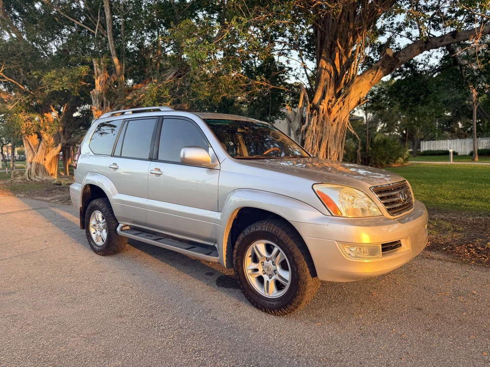 2007 Lexus GX 1st Gen - Image 18 of 31