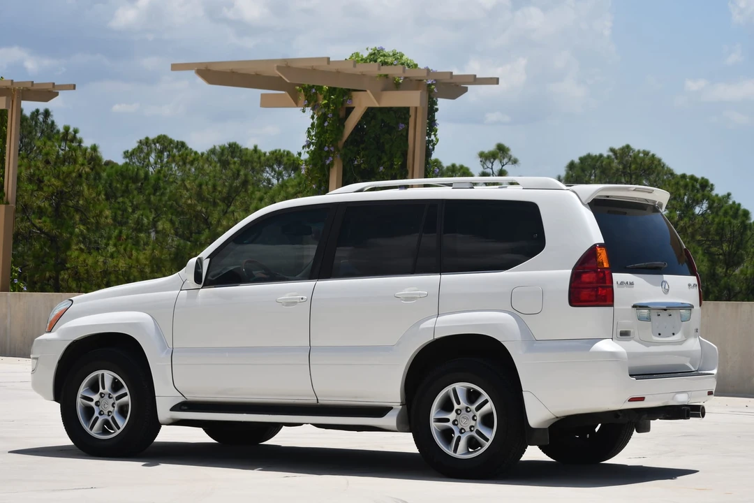 2007 Lexus GX 1st Gen - Image 15 of 31