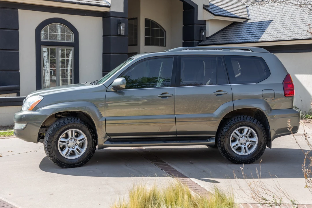 2007 Lexus GX 1st Gen - Image 11 of 31