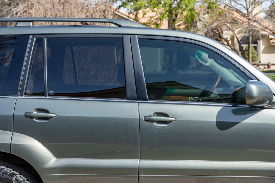 2007 Lexus GX 1st Gen - Image 17 of 31