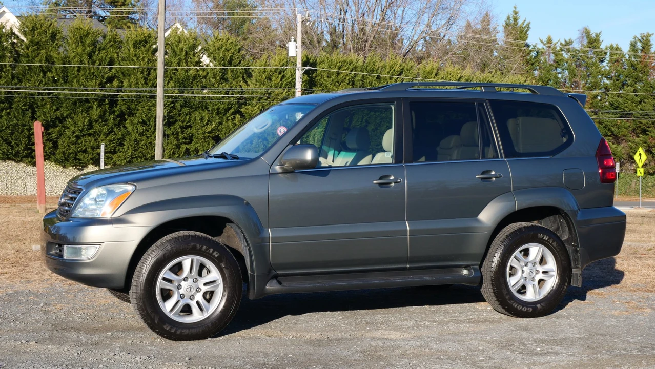 2007 Lexus GX 1st Gen - Image 15 of 31