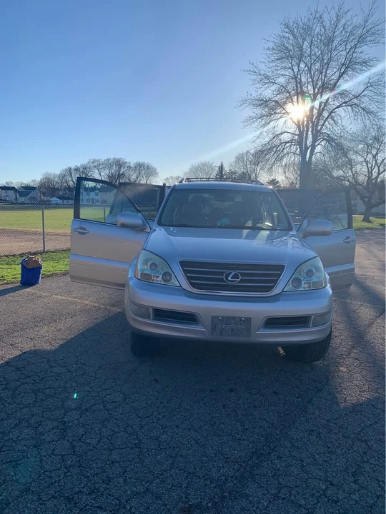 2007 Lexus GX 1st Gen - Image 4 of 10