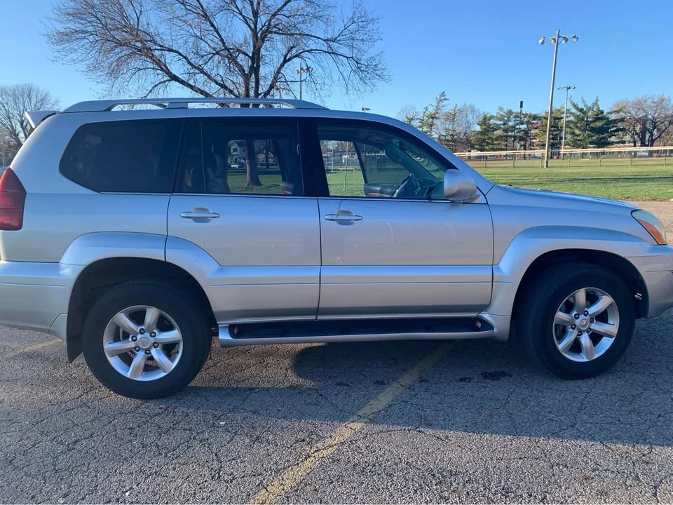 2007 Lexus GX 1st Gen - Image 3 of 10
