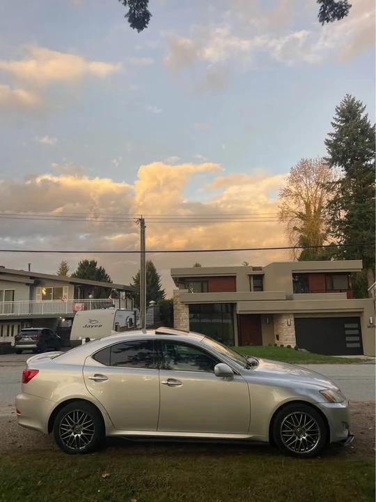 2007 Lexus IS 2nd Gen - Image 6 of 13