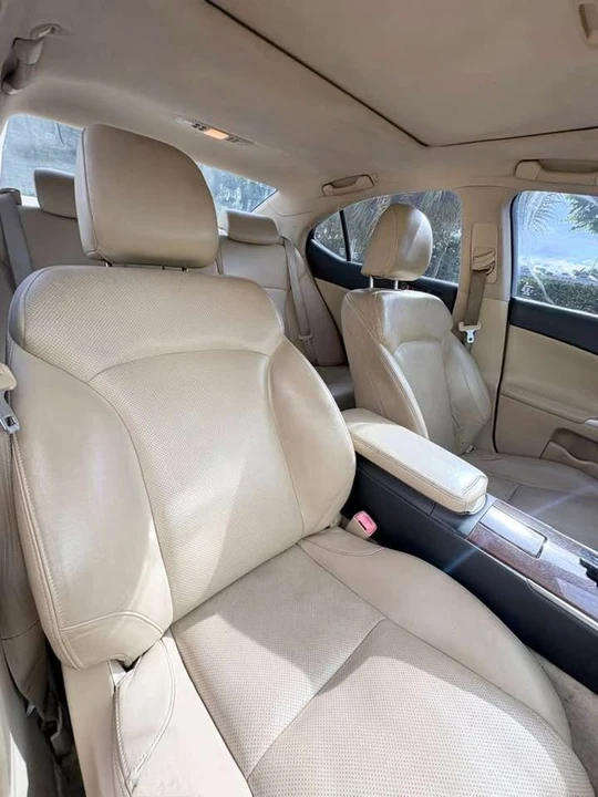 2007 Lexus IS 2nd Gen - Image 12 of 16