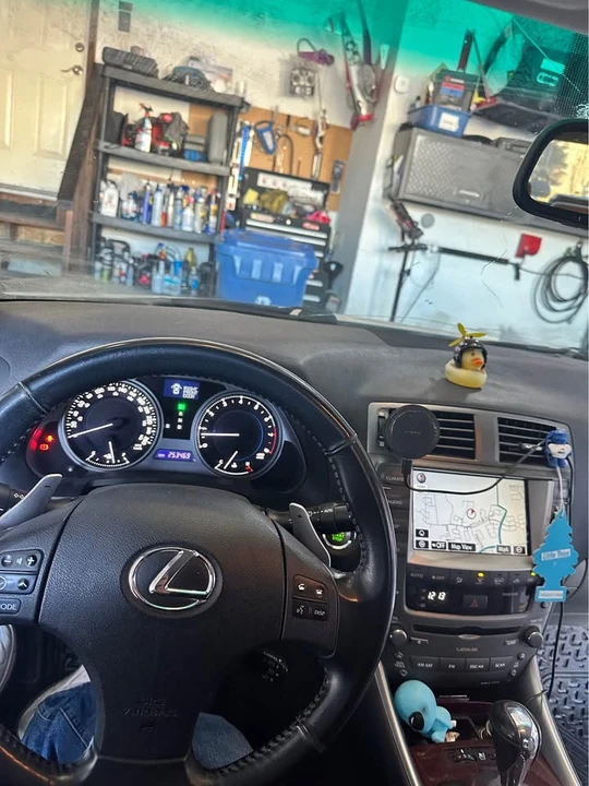2007 Lexus IS 2nd Gen - Image 11 of 19