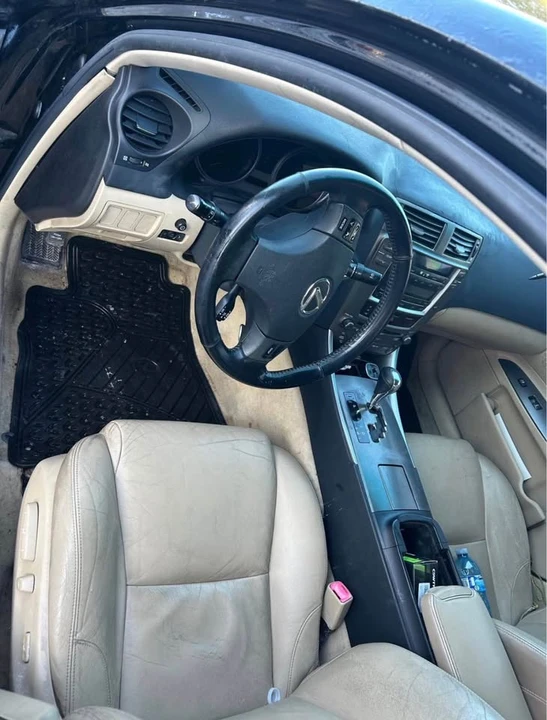 2007 Lexus IS 2nd Gen - Image 2 of 3