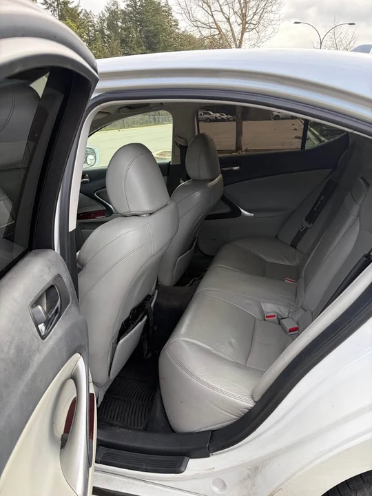 2007 Lexus IS 2nd Gen - Image 10 of 12