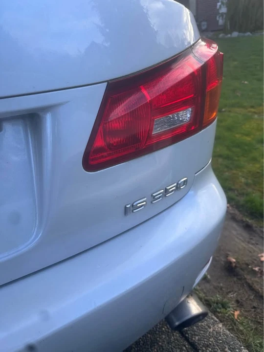 2007 Lexus IS 2nd Gen - Image 5 of 7