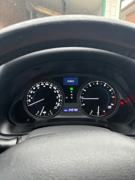 2007 Lexus IS 2nd Gen - Image 10 of 13