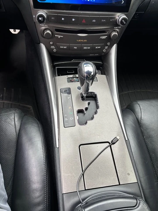 2007 Lexus IS 2nd Gen - Image 8 of 13