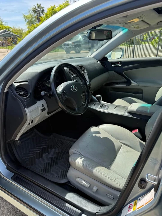 2007 Lexus IS 2nd Gen - Image 8 of 9