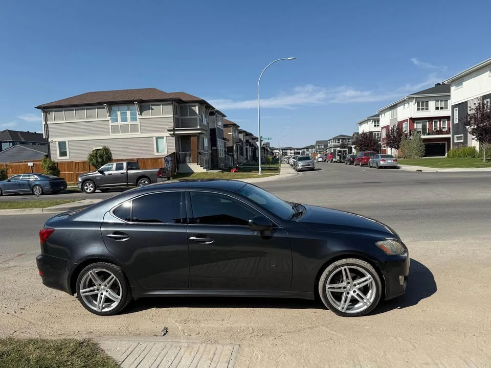 2007 Lexus IS 2nd Gen - Image 2 of 4