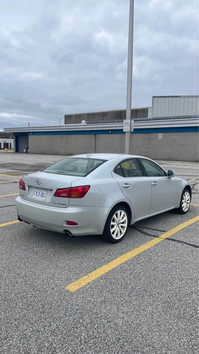 2007 Lexus IS 2nd Gen - Image 4 of 11