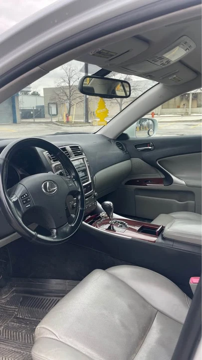2007 Lexus IS 2nd Gen - Image 6 of 11