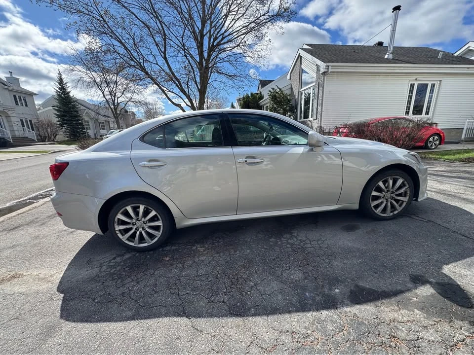 2007 Lexus IS 2nd Gen - Image 3 of 8