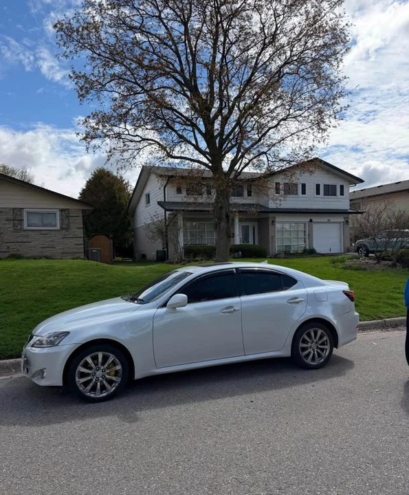 2007 Lexus IS 2nd Gen - Image 4 of 8