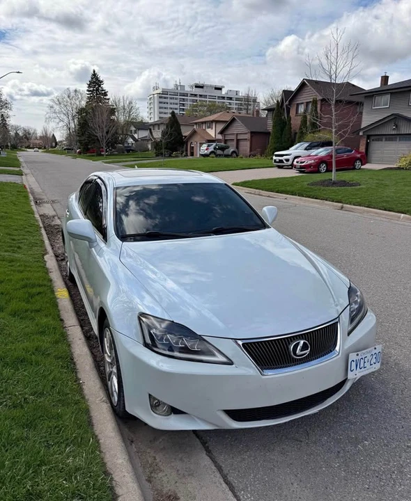 2007 Lexus IS 2nd Gen - Image 3 of 8