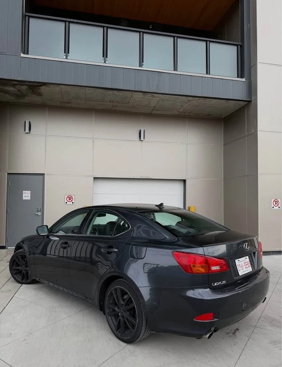 2007 Lexus IS 2nd Gen - Image 5 of 12