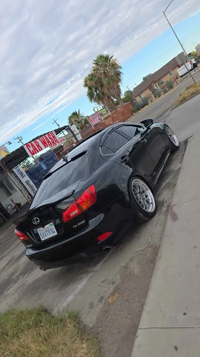 2007 Lexus IS 2nd Gen - Image 4 of 10