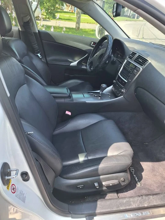 2007 Lexus IS 2nd Gen - Image 8 of 10