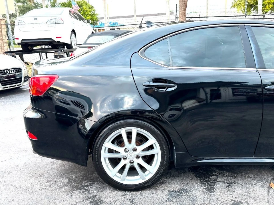 2007 Lexus IS 2nd Gen - Image 15 of 21