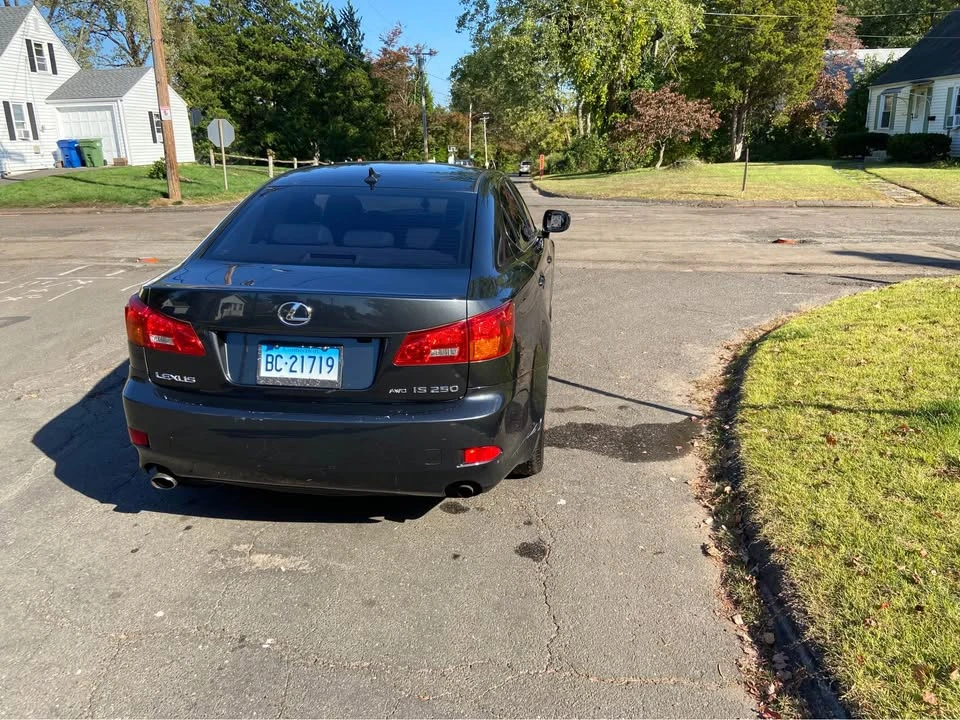 2007 Lexus IS 2nd Gen - Image 4 of 9