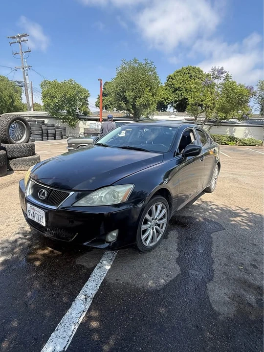 2007 Lexus IS 2nd Gen - Image 2 of 12