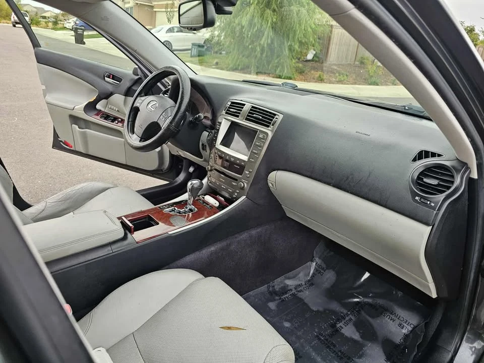 2007 Lexus IS 2nd Gen - Image 13 of 16