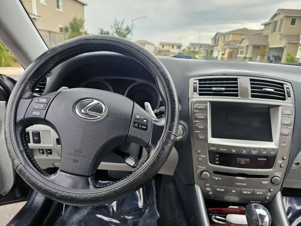 2007 Lexus IS 2nd Gen - Image 12 of 16