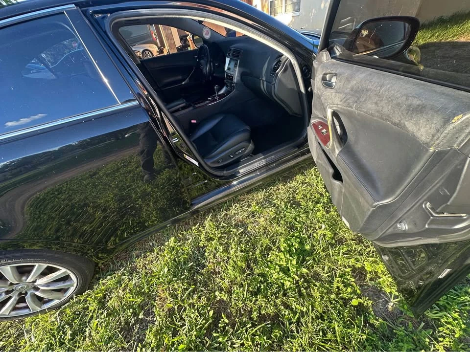 2007 Lexus IS 2nd Gen - Image 4 of 10