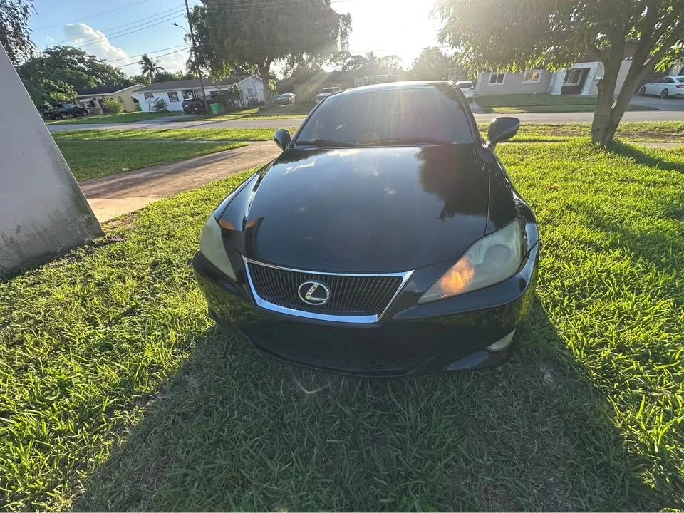 2007 Lexus IS 2nd Gen - Image 8 of 10