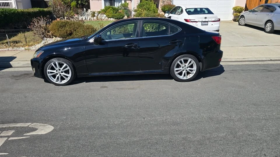 2007 Lexus IS 2nd Gen - Image 3 of 11