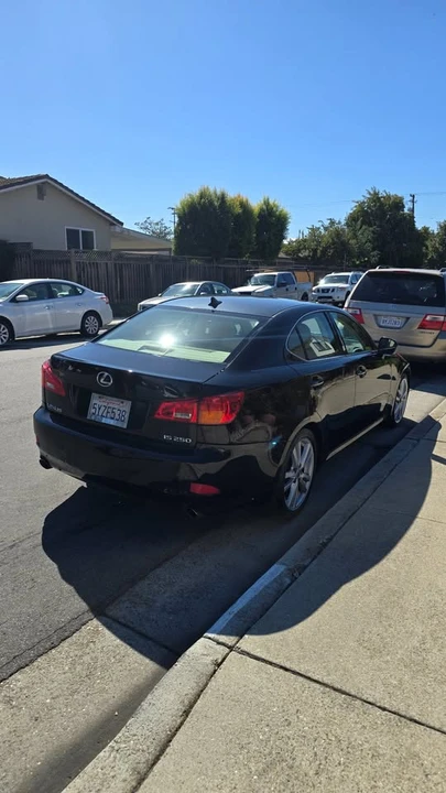 2007 Lexus IS 2nd Gen - Image 5 of 11