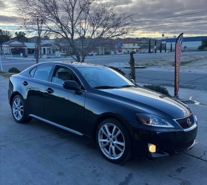 2007 Lexus IS 2nd Gen - Image 3 of 5