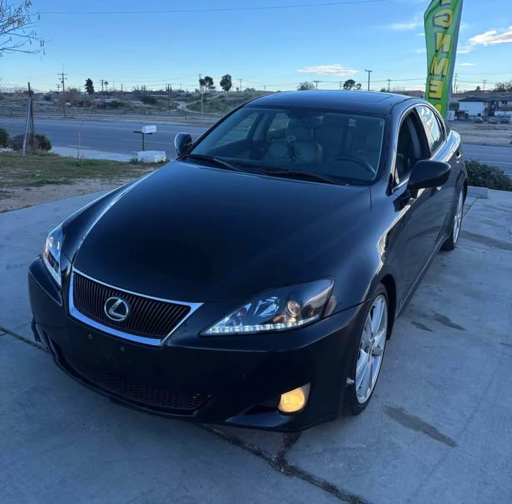 2007 Lexus IS 2nd Gen - Image 2 of 5