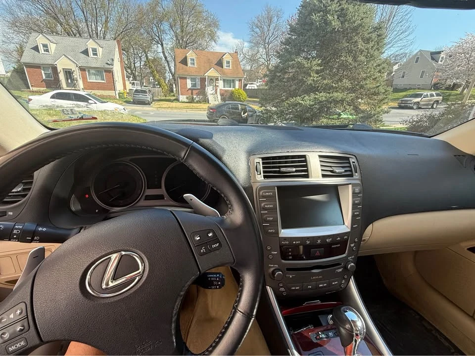 2007 Lexus IS 2nd Gen - Image 8 of 11