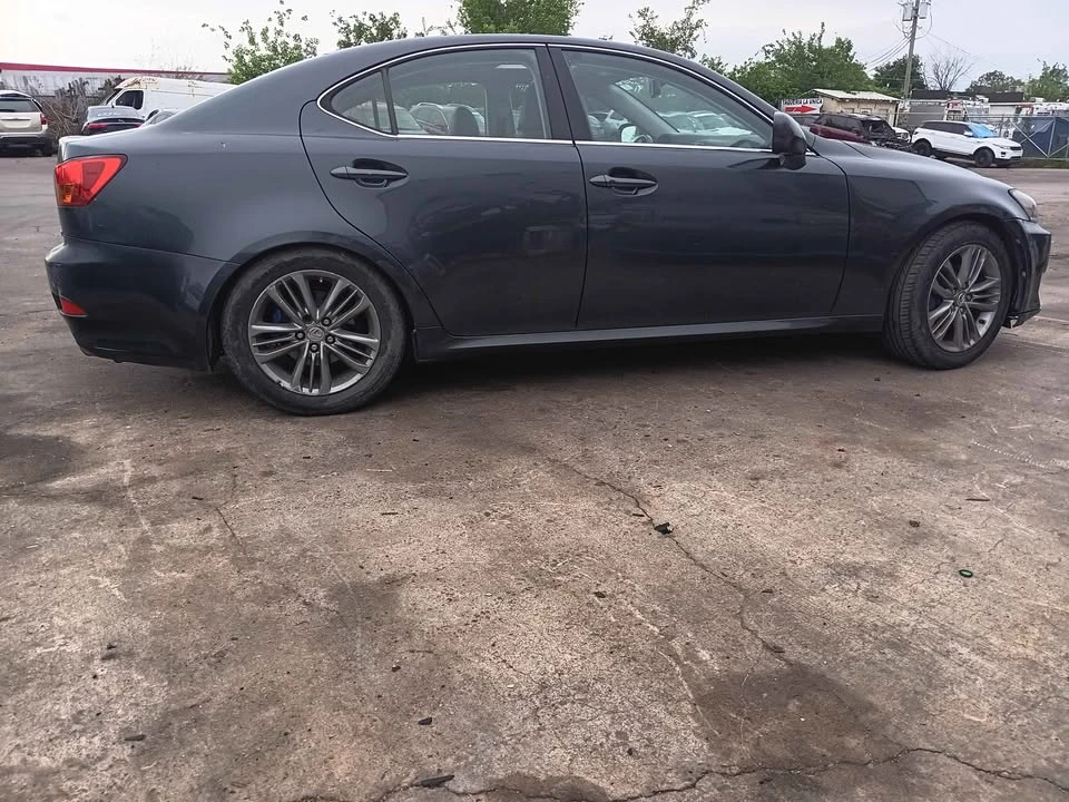 2007 Lexus IS 2nd Gen - Image 4 of 11