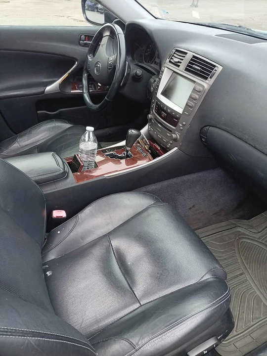 2007 Lexus IS 2nd Gen - Image 7 of 11