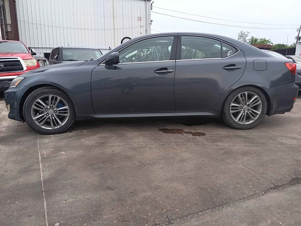 2007 Lexus IS 2nd Gen - Image 2 of 11