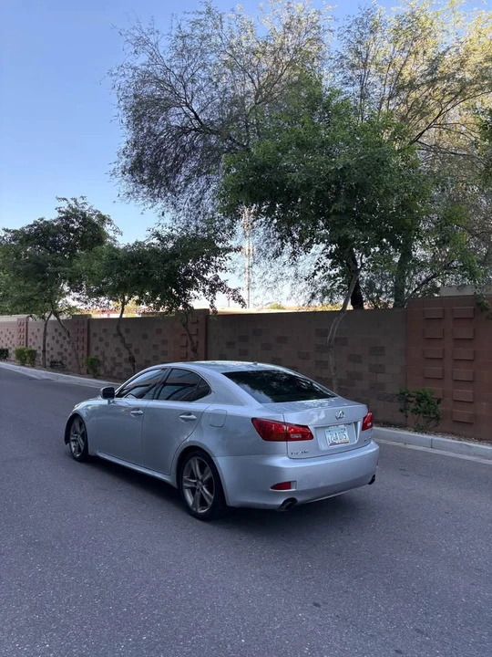 2007 Lexus IS 2nd Gen - Image 2 of 8