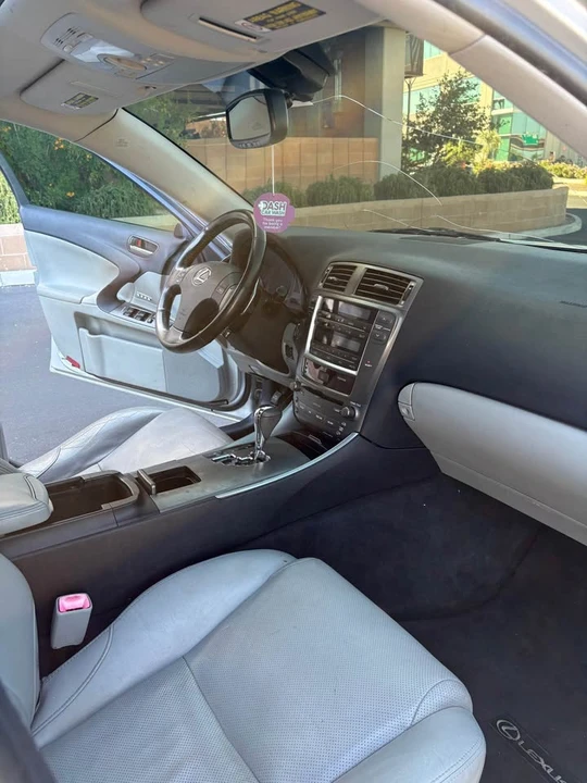 2007 Lexus IS 2nd Gen - Image 6 of 8